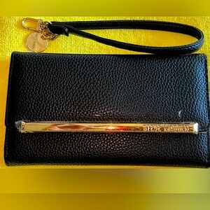 New XL STEVE MADDEN trifold Wallet/wristlet